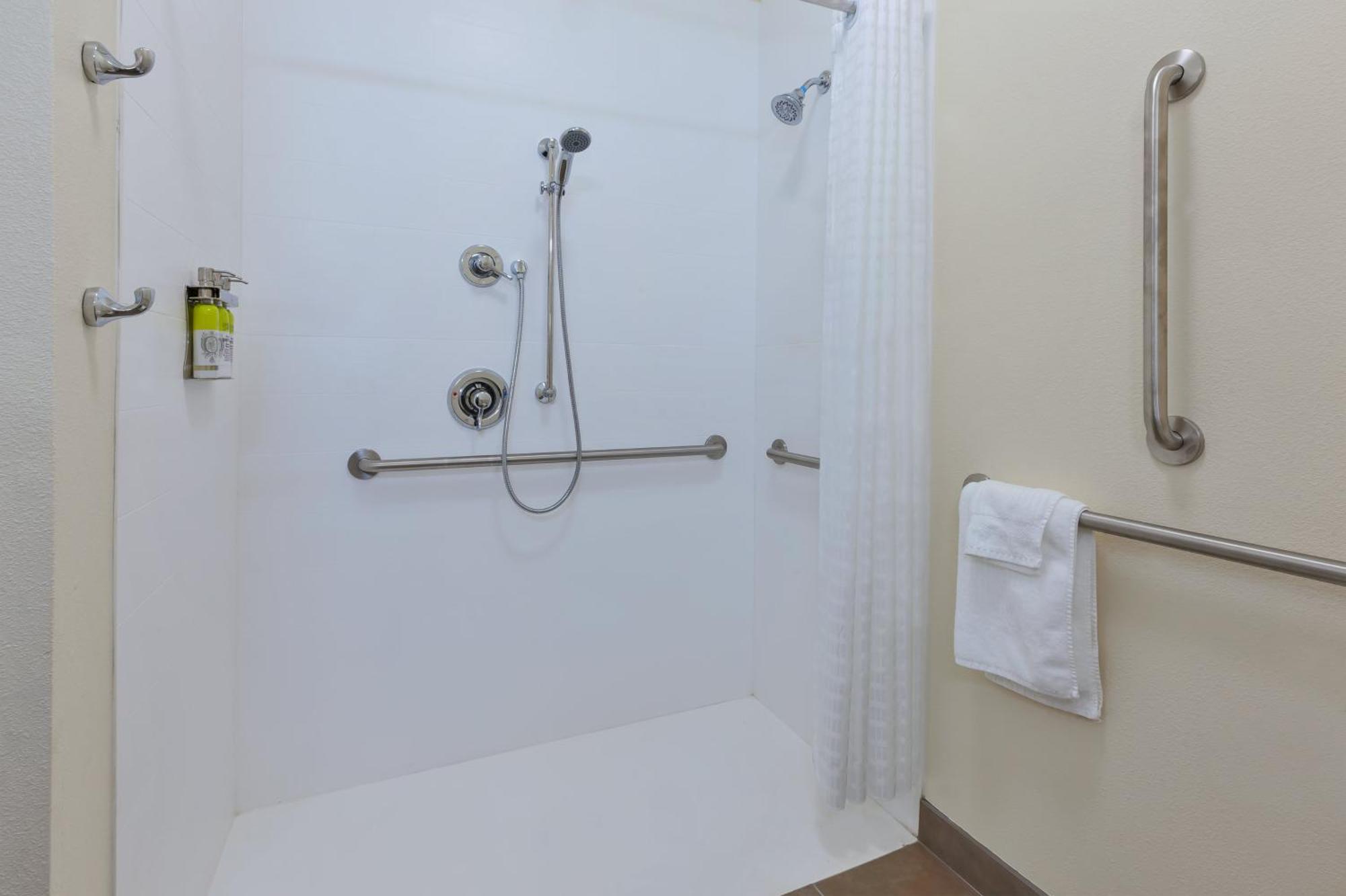 Candlewood Suites Louisville - Ne Downtown Area By Ihg Zewnętrze zdjęcie