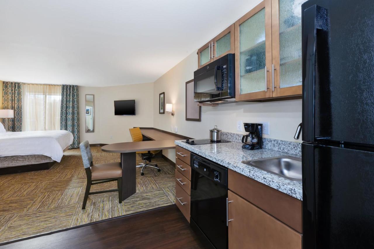 Candlewood Suites Louisville - Ne Downtown Area By Ihg Zewnętrze zdjęcie